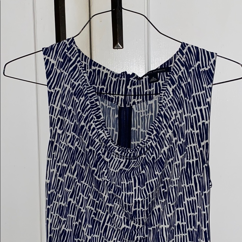 Banana republic blue and white top - Picture 3 of 8